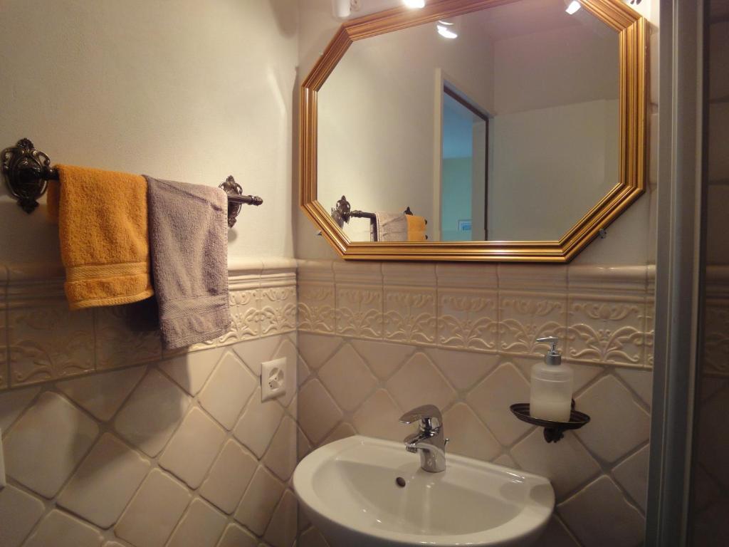 3 Camere Βασιλεία Δωμάτιο φωτογραφία